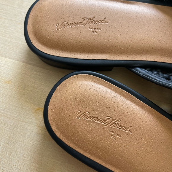 Universal Thread Black Woven Mules - Picture 2 of 4